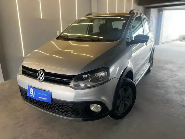 Carro Volkswagen CrossFox 2012 1.6 VHT (Flex)