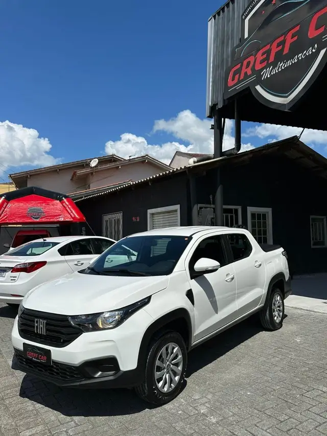 Carro Fiat Strada 2025 Freedom 1.3 Flex 8V CD