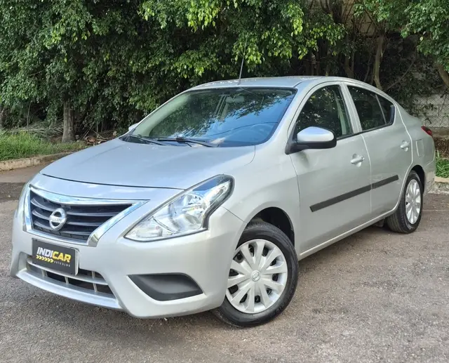 Carro Nissan Versa 2018 1.0 12V (Flex)