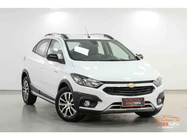 Carro Chevrolet Onix 2017 1.4 Activ SPE/4