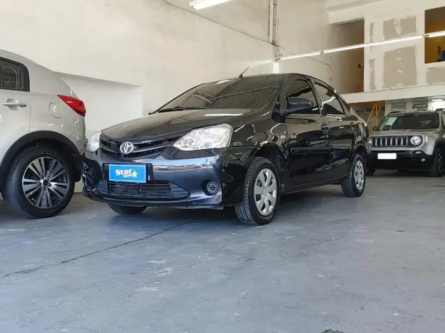 Carro Toyota Etios Sedan 2015 XS 1.5 (Flex)