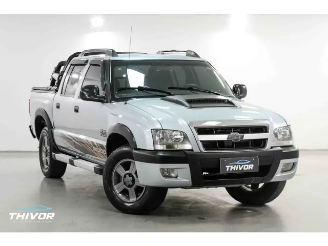 Carro Chevrolet S10 Cabine Dupla 2011 S10 Rodeio 2.4 Flexpower 4X2 (Cab Dupla)