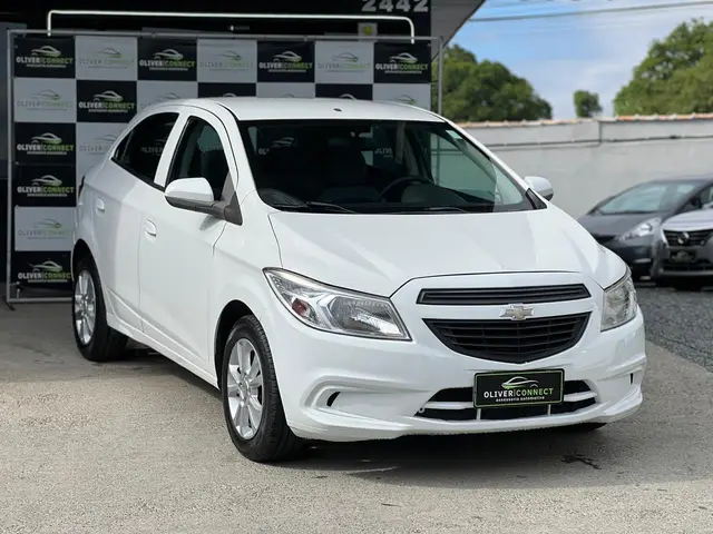 Carro Chevrolet Onix 2015 1.0 LS SPE/4