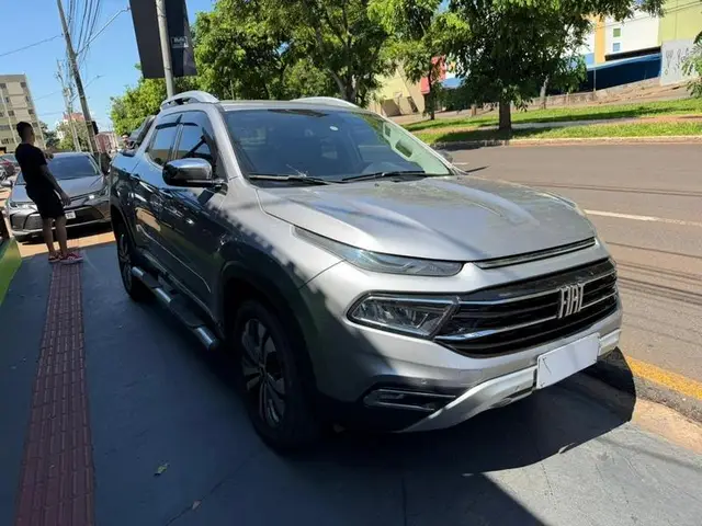 Carro Fiat Toro 2022 Volcano 1.3