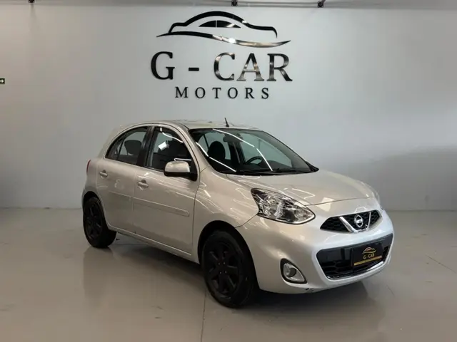 Carro Nissan March 2015 1.6 16V SV (Flex)