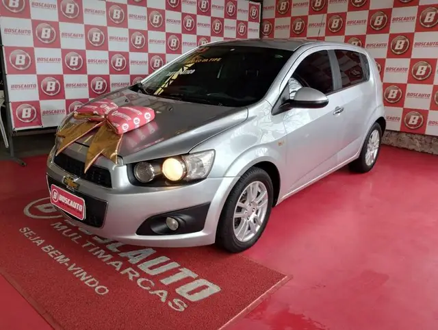 Carro Chevrolet Sonic 2013 Hatch LTZ 1.6 (Aut)