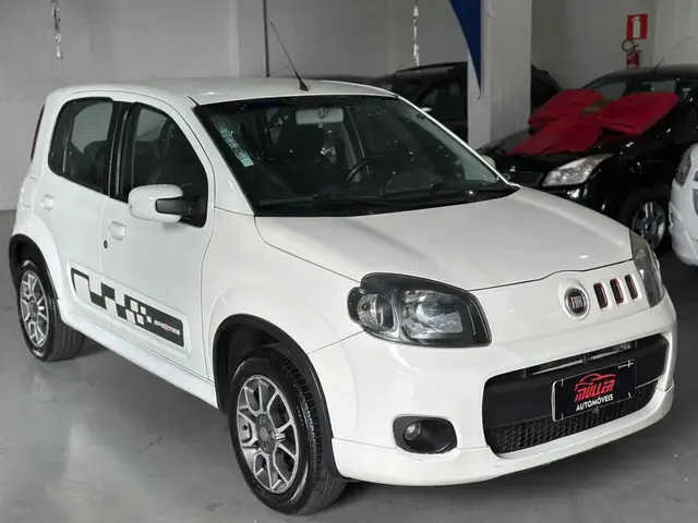 Carro Fiat Uno 2012 Sporting 1.4 8V (Flex) 4p