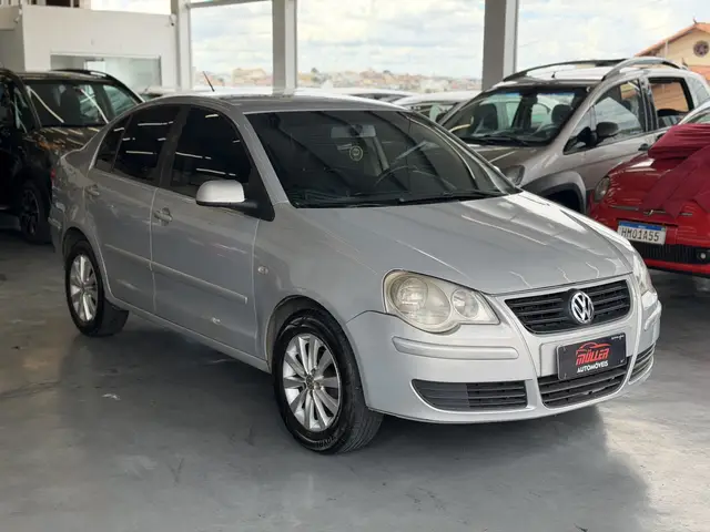 Carro Volkswagen Polo Sedan 2007 1.6 8V (Flex)