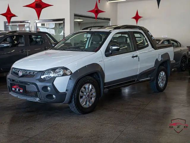 Carro Fiat Strada 2013 Adventure 1.8 16V Dualogic (Flex) (Cabine Dupla)