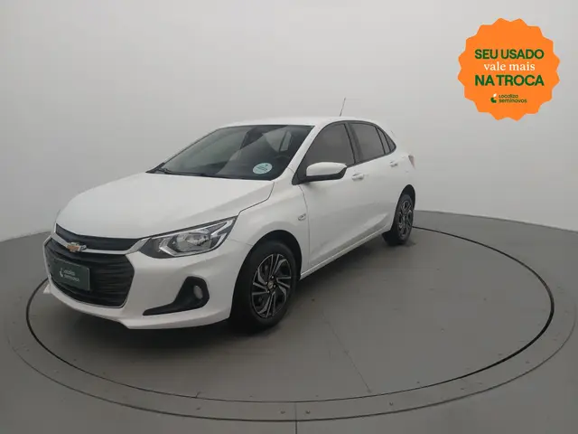 Carro Chevrolet Onix Plus 2024 LT 1.0