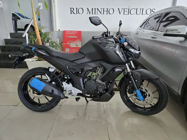 Moto Yamaha Fazer FZ15 2026 Connected