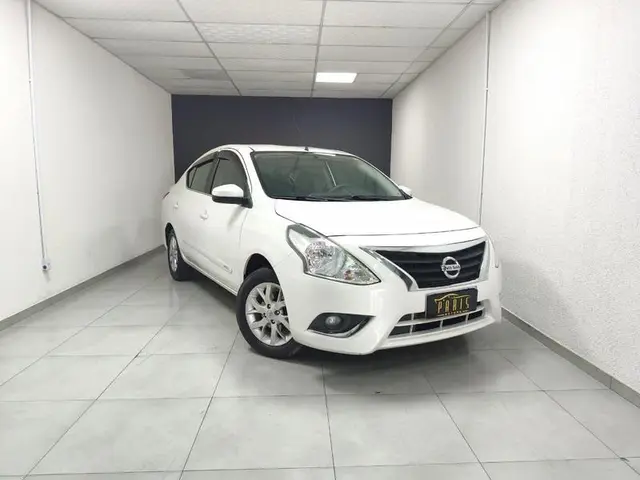 Carro Nissan Versa 2018 1.6 16V SV (Flex)