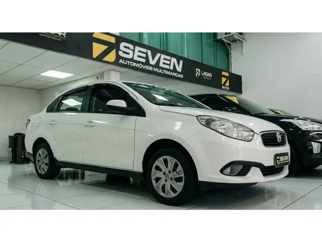 Carro Fiat Grand Siena 2018 Attractive 1.0 (Flex)
