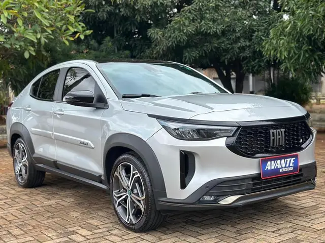 Carro Fiat Fastback 2025 Impetus