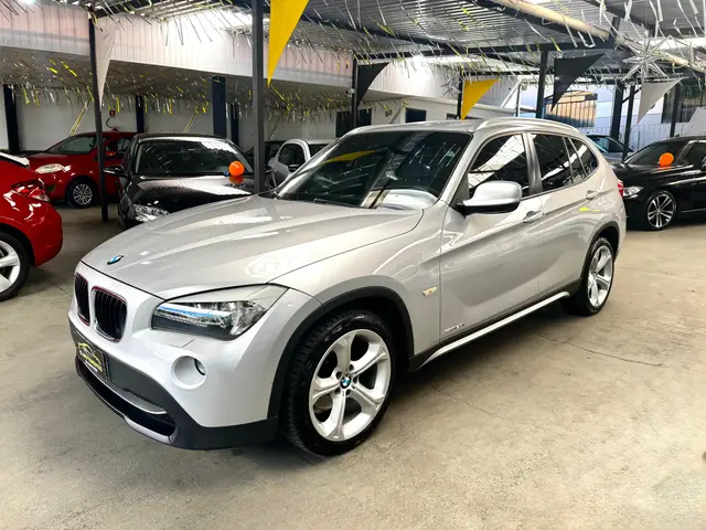 Carro BMW X1 2013 2.0 sDrive20i (Aut)