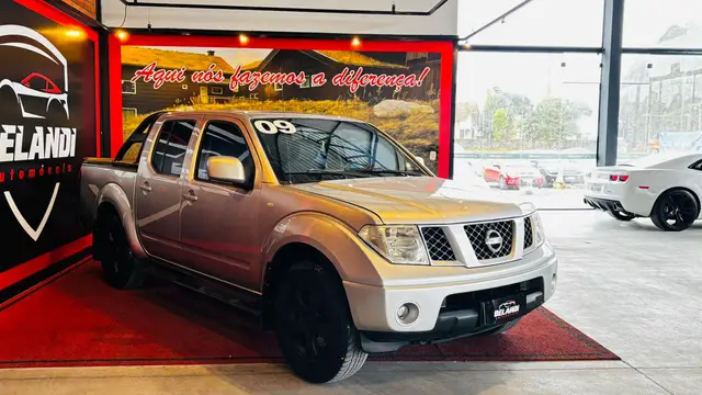 Carro Nissan Frontier 2009 XE 4x2 2.5 16V (cab. dupla)