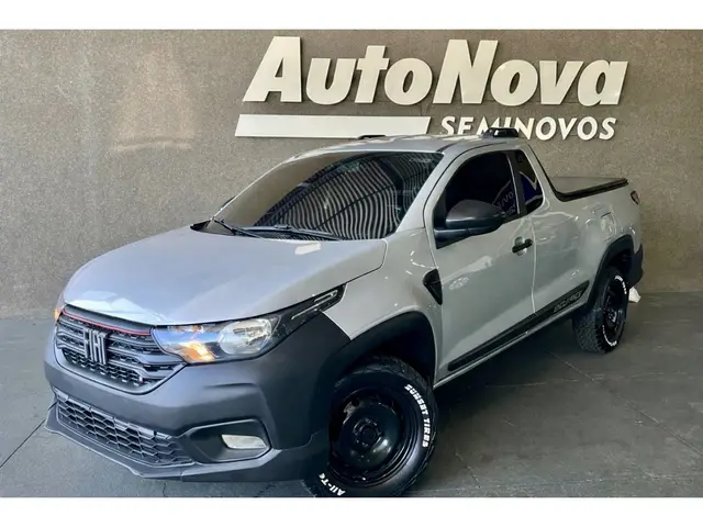 Carro Fiat Strada 2023 Endurance 1.4 Cabine Plus (Flex)