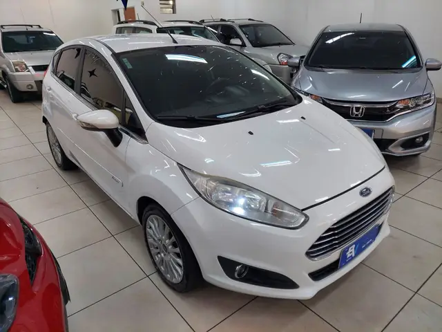 Carro Ford New Fiesta Hatch 2017 New Fiesta Titanium 1.6 16V PowerShift