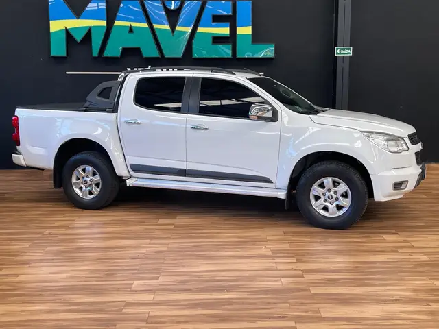 Carro Chevrolet S10 Cabine Simples 2013 S10 LT 2.4 (Flex) (Cab Simples) 4x2