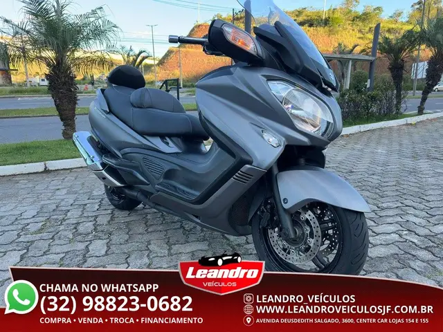 Moto Suzuki Burgman 2018 650 Executive