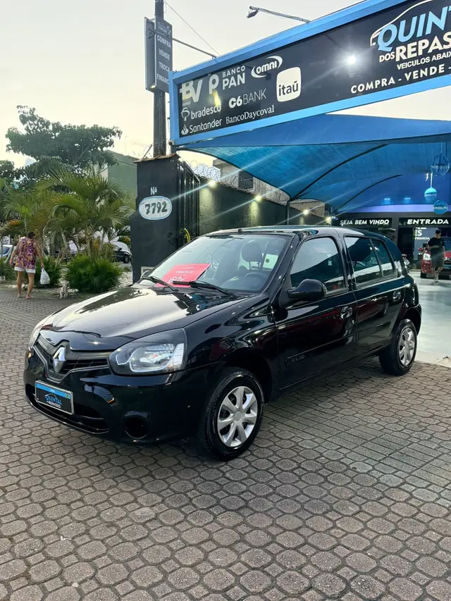 Carro Renault Clio 2016 Expression 1.0 16V (Flex)