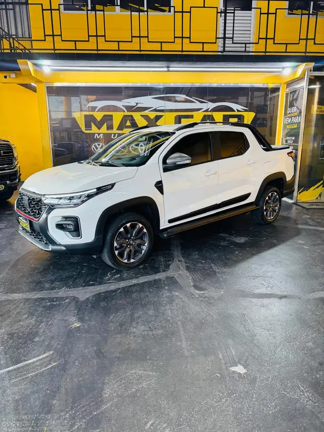 Carro Fiat Strada 2025 Ultra 1.0 Turbo