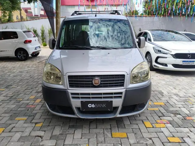 Carro Fiat Doblò 2013 Attractive 1.4 8V (Flex)