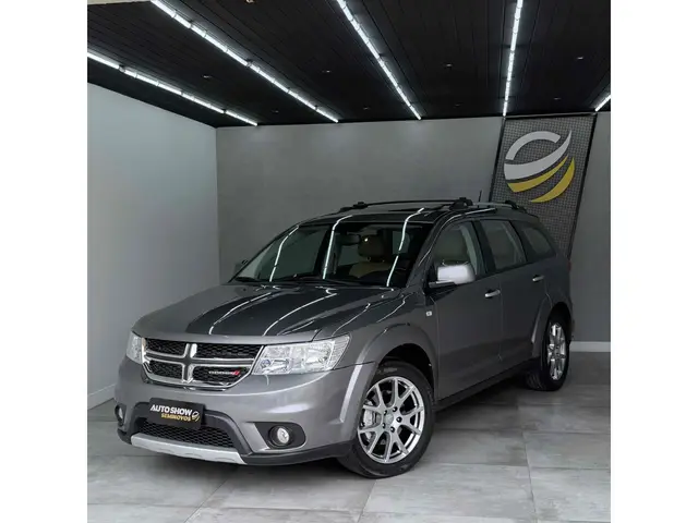 Carro Dodge Journey 2013 RT 3.6 V6 AWD