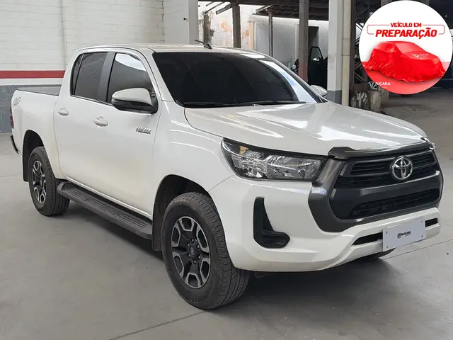 Carro Toyota Hilux Cabine Dupla 2022 STD Power Pack 2.8 TDI CD 4x4