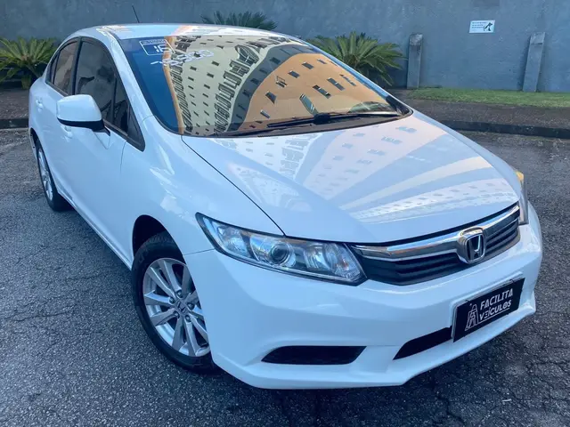 Carro Honda Civic 2016 LXS 1.8 i-VTEC (Flex)