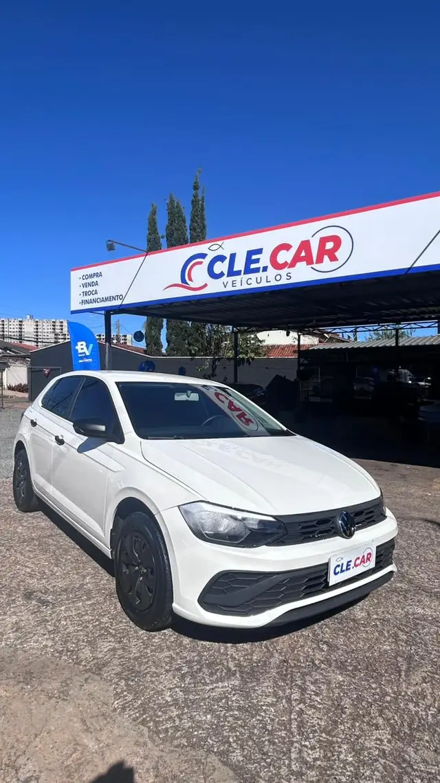 Carro Volkswagen Polo 2025 Track 1.0 Flex 12V 5p