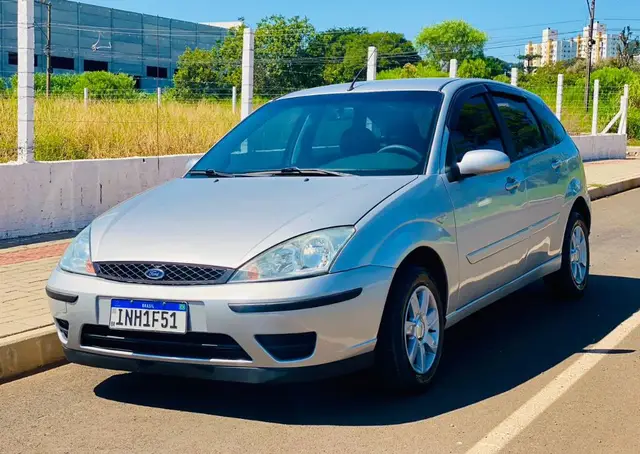 Carro Ford Focus Hatch 2007 GL 1.6 8V