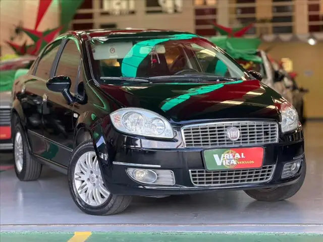 Carro Fiat Linea 2012 Essence 1.8 16V (Flex)