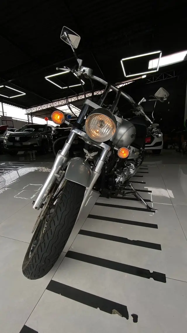 Moto Yamaha XVS 650 2007 Drag Star