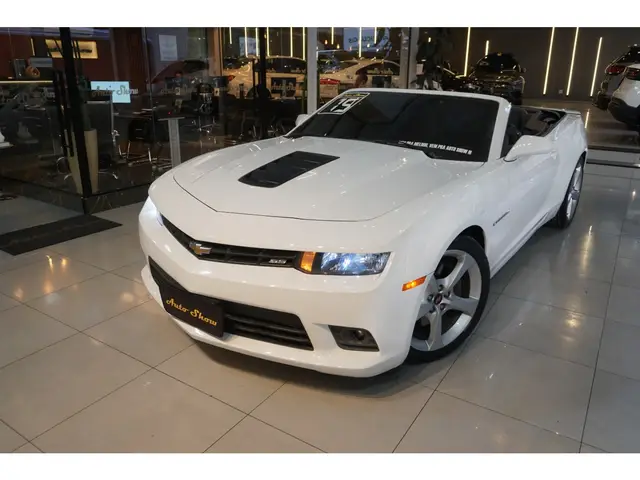 Carro Chevrolet Camaro 2015 SS 6.2