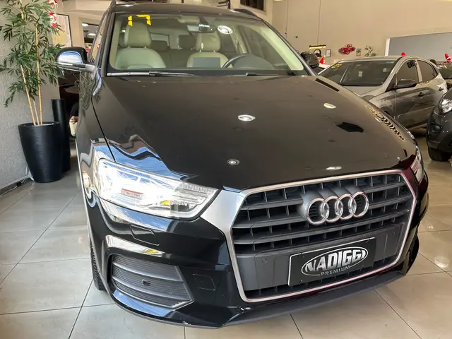 Carro Audi Q3 2017 1.4 TFSI Ambiente S Tronic