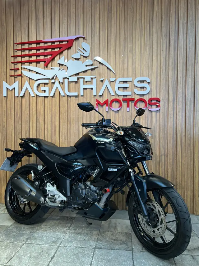 Moto Yamaha Fazer FZ15 2025 ABS