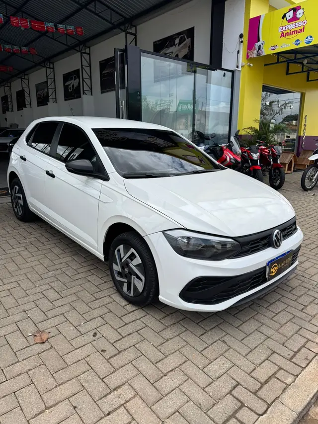 Carro Volkswagen Polo 2025 Track 1.0 Flex 12V 5p
