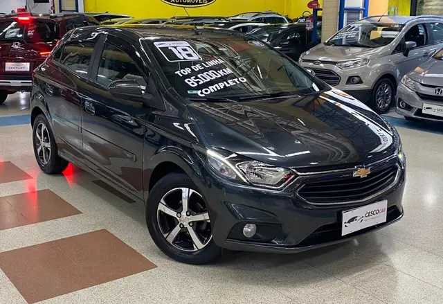 Carro Chevrolet Onix 2018 1.4 LTZ SPE/4 (Aut)