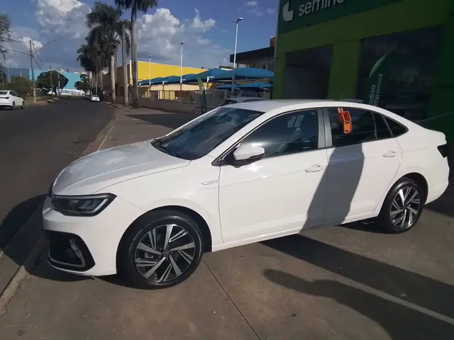 Carro Volkswagen Virtus 2025 Highline 1.0 200 TSI