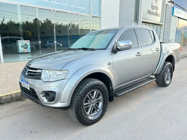 Carro Mitsubishi L200 Triton Sport 2014 3.2 DID-H HPE 4WD (Aut)