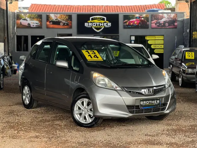 Carro Honda Fit 2014 LX 1.4 (flex)