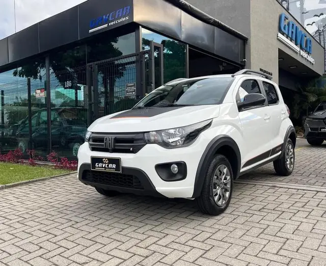 Carro Fiat Mobi 2025 Trekking 1.0