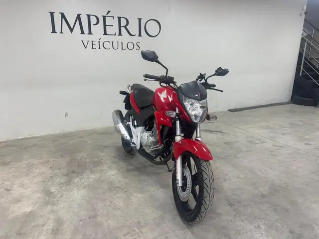 Moto Honda CB 300R 2014 Repsol