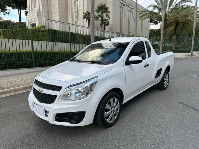 Carro Chevrolet Montana 2016 LS 1.4 (Flex)