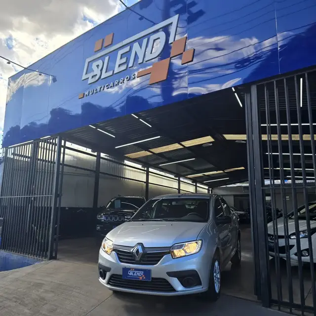 Carro Renault Logan 2024 Zen 1.0