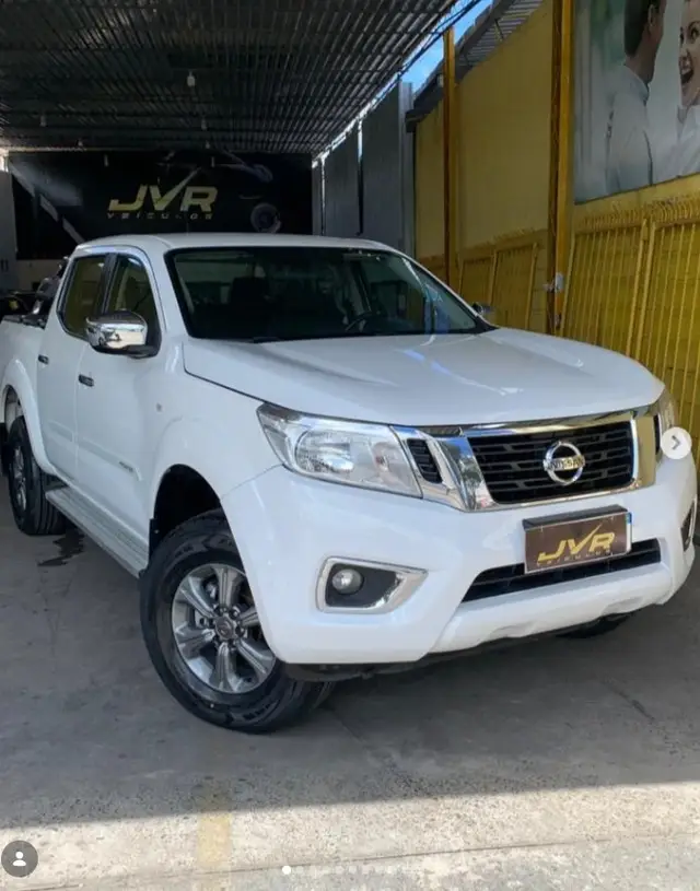 Carro Nissan Frontier 2018 2.3 TD CD SE 4x4 (Aut)