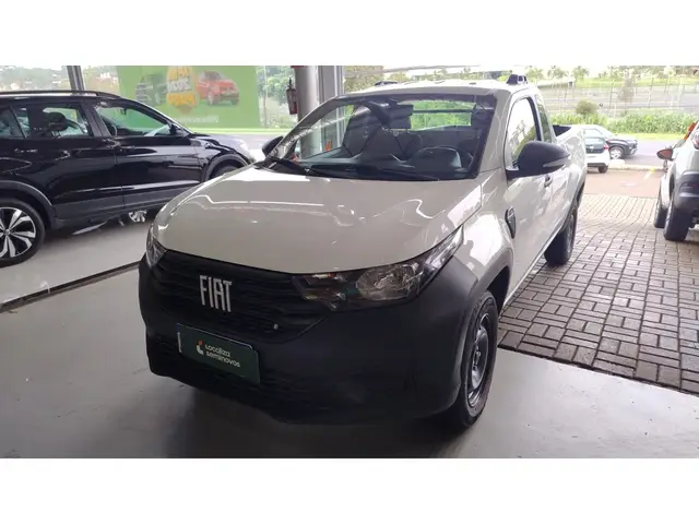 Carro Fiat Strada 2025 Endurance 1.3 Flex 8V CS