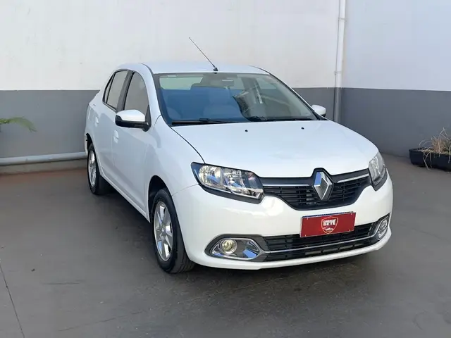 Carro Renault Logan 2014 Dynamique 1.6 8V