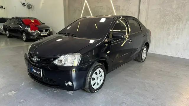 Carro Toyota Etios Sedan 2014 XS 1.5 (Flex)
